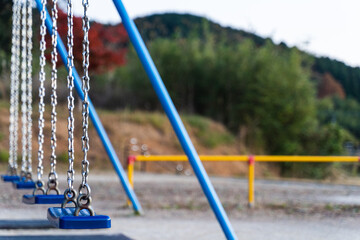 公園の寂しいブランコ