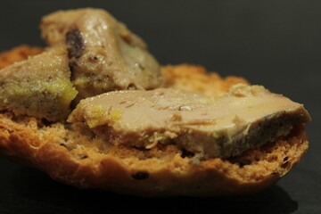 Toasts de foie gras