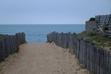 A small path to the beach of Valentin.