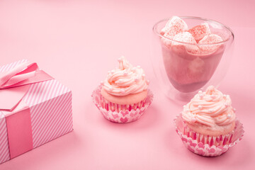 Valentine day love cupcake