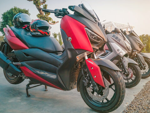 KANCHANABURI, THAILAND - JANUARY 12, 2020 : Yamaha X-Max gang were parking in the line for meeting and gethering after touring together at the gas station on january 12,2020 in Kanchanaburi,Thailand.
