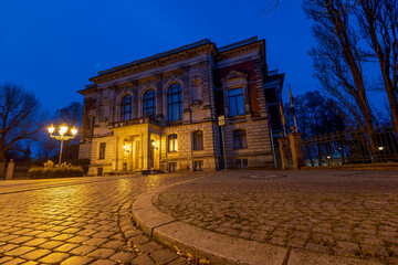 Obraz premium Deutschland, Sachsen-Anhalt, Magdeburg, Palais am Fürstenwall, Sitz der Staatskanzlei von Sachsen-Anhalt