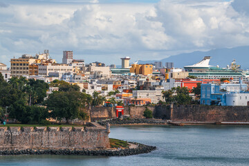 Old San Juan, Puerto Rico on the Water - obrazy, fototapety, plakaty