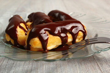 Chocolate Eclair