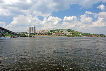 Obraz premium View from the Volga River to the city of Saratov