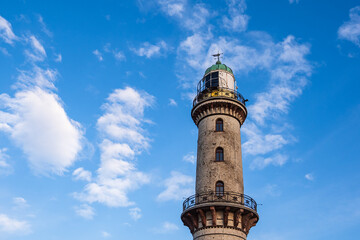 Fototapeta na wymiar Blick auf den Leuchtturm im Ostseebad Warnemünde