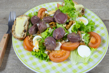 salade verte aux gésiers et crudités	