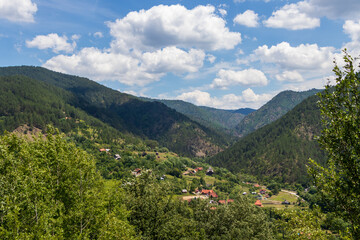 Fototapeta na wymiar A mountain village in the Tara National Park, Serbia.