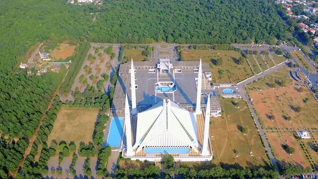 4K Islamabad Videos, Shah Faisal mosque is the masjid in Islamabad, Pakistan. Located on the foothills of Margalla Hills. The largest mosque design of Islamic architecture, Mosque Drone Footage