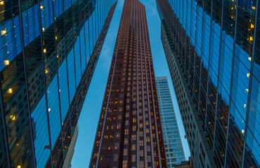 Naklejka premium Scenic Toronto financial district skyline in the city downtown near Bay and King intersection, Stock Exchange and banking plaza.