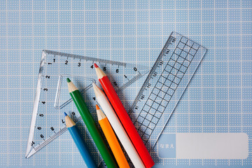 定規と色鉛筆
