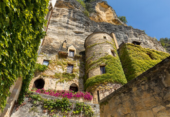  La Roque-Gageac scenic village on the Dordogne river, France