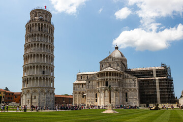 leaning tower in Pisa without tourists. isolated leaning tower of pisa