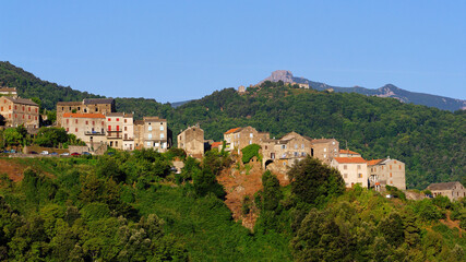 Fototapeta na wymiar Lento village and San Petrone peak in corsica island