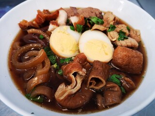 Guay Jap the Chinese roll noodle soup