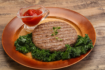 Grilled beef cutlet for burger