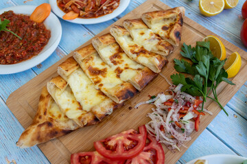 Turkish pide with cheese - Kasarli pide