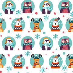 Xmas animal characters, bear and deer pattern