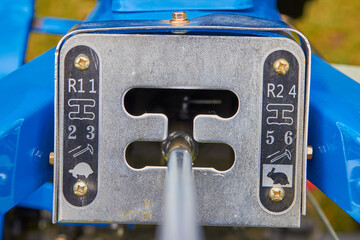 panel to shift gears on tractor,designation for shifting gears on a two-wheeled tractor