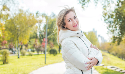 Obraz premium Concept of life modern woman in big city, lifestyle citizen peoples, lady at good day. Middle age woman life