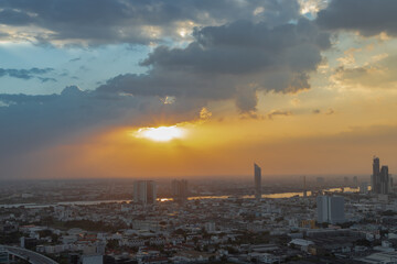 Naklejka premium Bangkok, Thailand - Nov 26, 2020 : Beautiful city view of Bangkok Before the sunset creates relaxing feeling for the rest of the day. No focus, specifically.