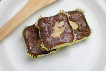 The brownies were photographed zoomed in for advertising and set up