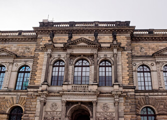 Fototapeta na wymiar Zwinger-palace and park complex of four buildings