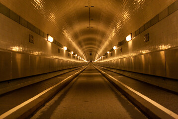 Hamburg alter Elbtunnel