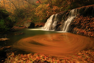 紅葉の葛丸渓流　一の滝