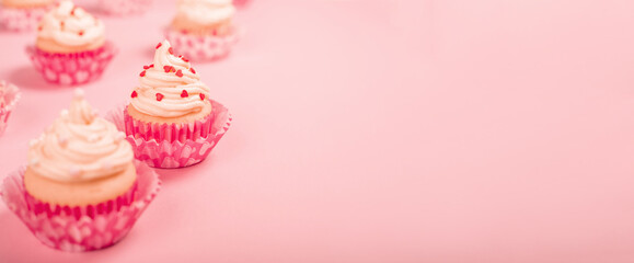 Valentine day love cupcakes