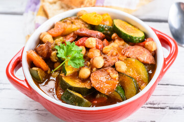 Spanish pot - pot meal with vegetables and sausage
