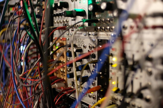 Modular System - Synthesizer - Electronic Music - Patch Cables - Eurorack 