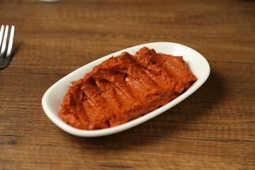 Traditional Turkish spicy appetizer (acılı ezme)