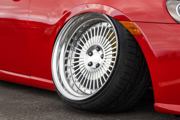 車のホイールとタイヤ　old  Wheel of the car