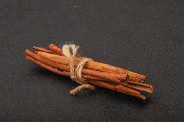 Aroma Cinnamon stick heap isolated