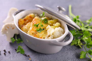 baked cauliflower with cream and cheese