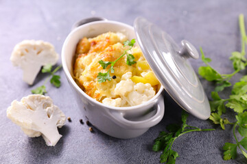 baked cauliflower with cream and cheese