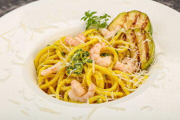 Pasta with prawn and zucchini