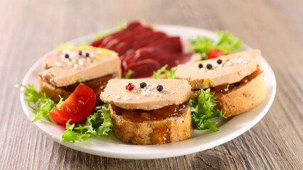 festive salad with foie gras toast © M.studio