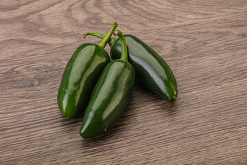 Green raw jalapeno peper heap
