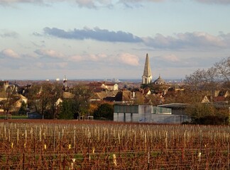 Le village de Givry dans la Côte Chalonnaise au pied des vignobles.