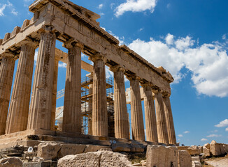 Obraz premium Athenian pantheon close up. Columns of the Athenian pantheon. Marble columns of an ancient temple. Ancient Roman architecture preserved to this day