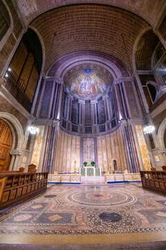 NEW YORK CITY - NOVEMBER 30, 2018: Interior Of St Barth Cathedral At Night