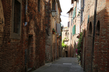 Obraz premium Alley in the village of Citta della Pieve, Italy