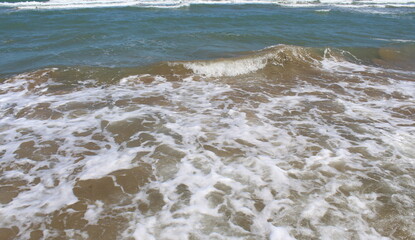 Onde del mare in estate