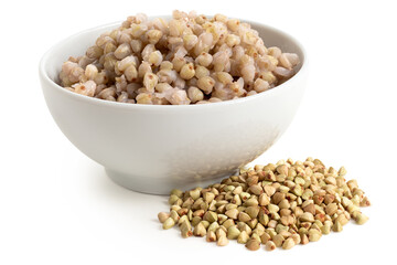 Cooked and raw green buckwheat