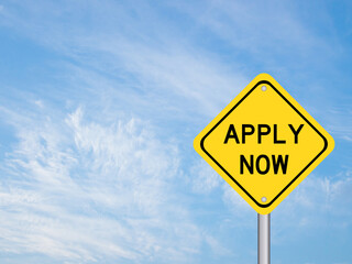 Naklejka premium Yellow color transportation sign with word apply now on blue cloud sky background