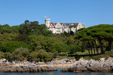 Vista del Palacio de la Magdalena de Santander desde la mar