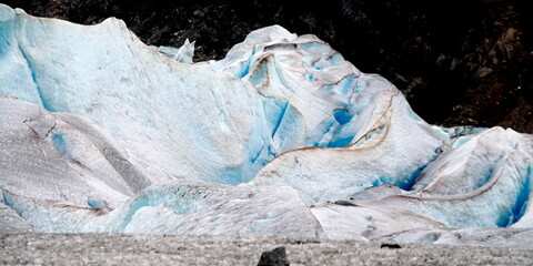 Glaciers & Mountains © Fran