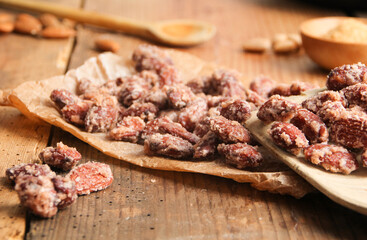 Tüte gebrannte Mandeln Portion karamellisiert 